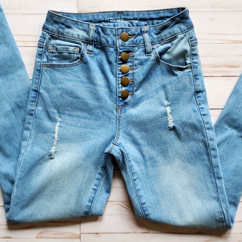 Juniors Distressed Drea High Rise
